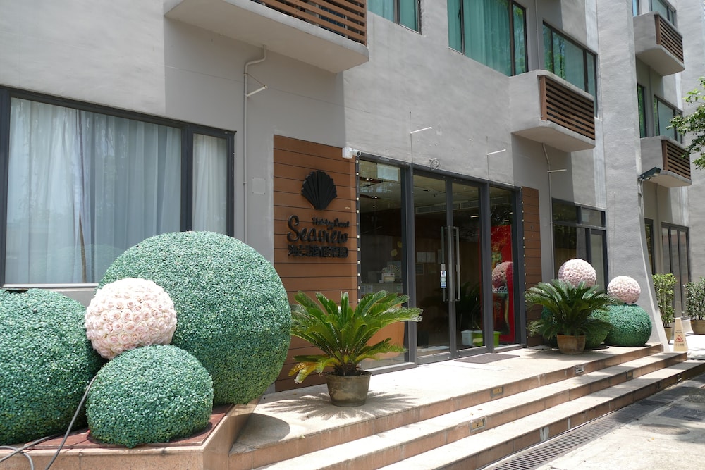 seaview holiday resort