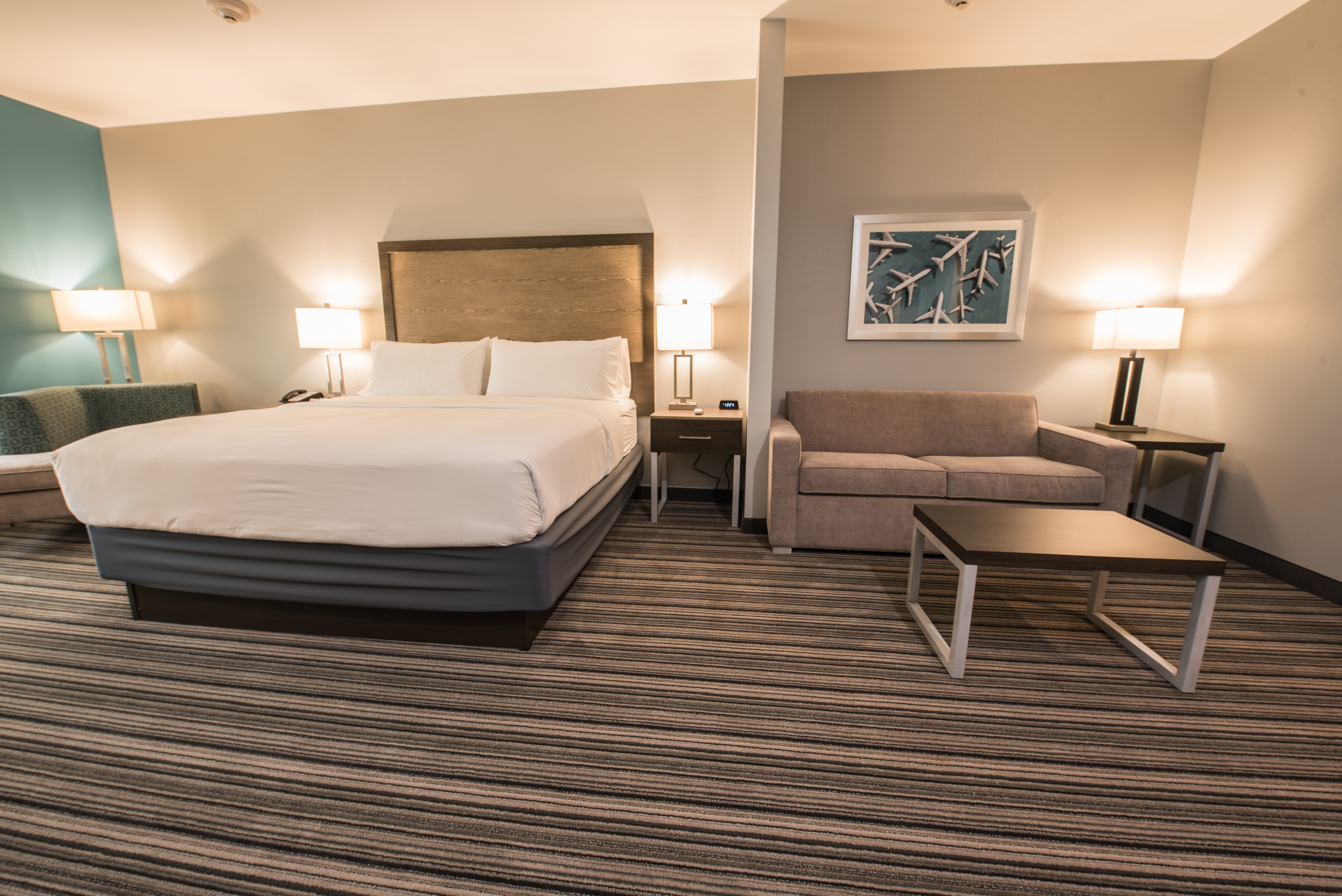 holiday inn exp and sts houston hobby airport area