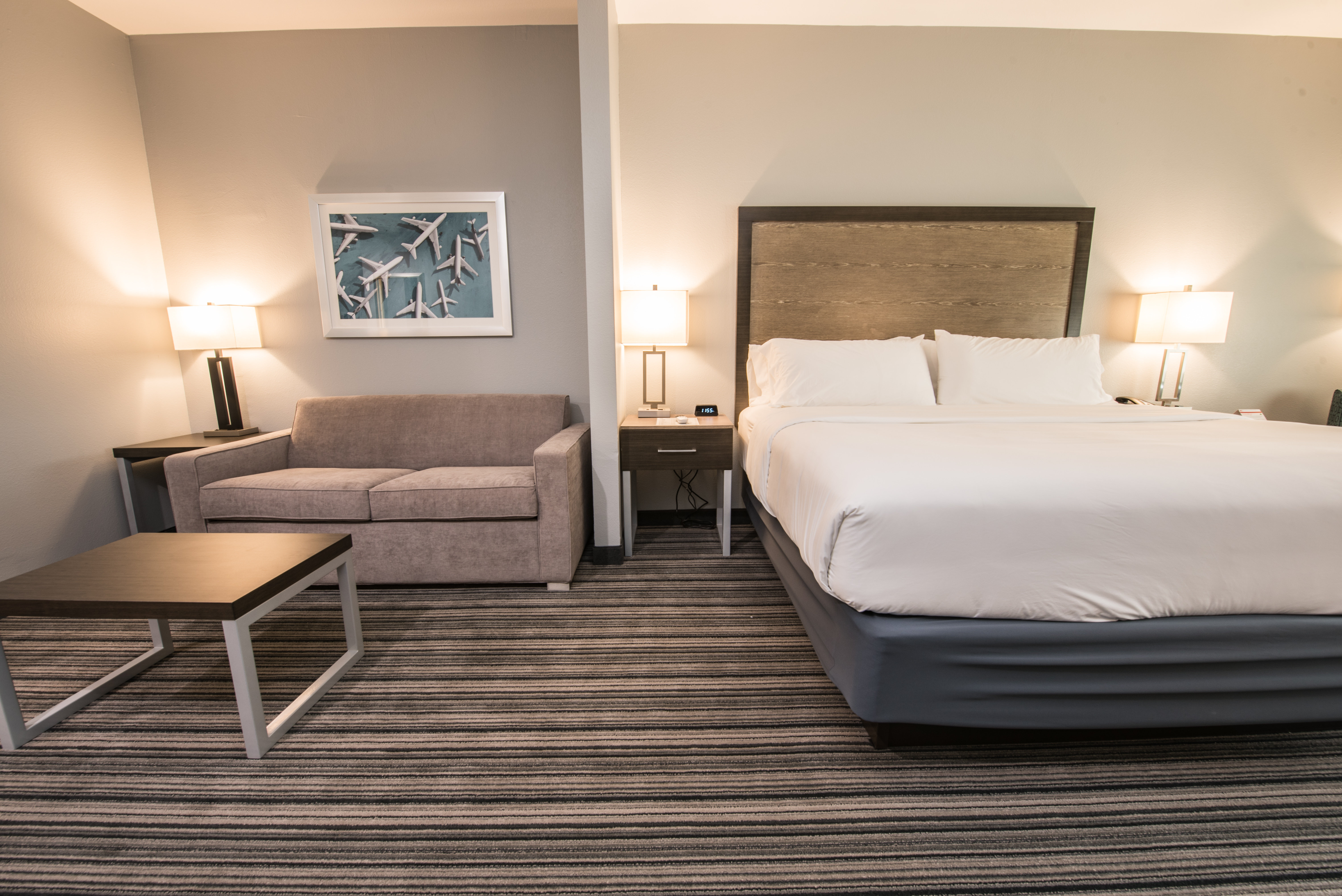 holiday inn exp and sts houston hobby airport area