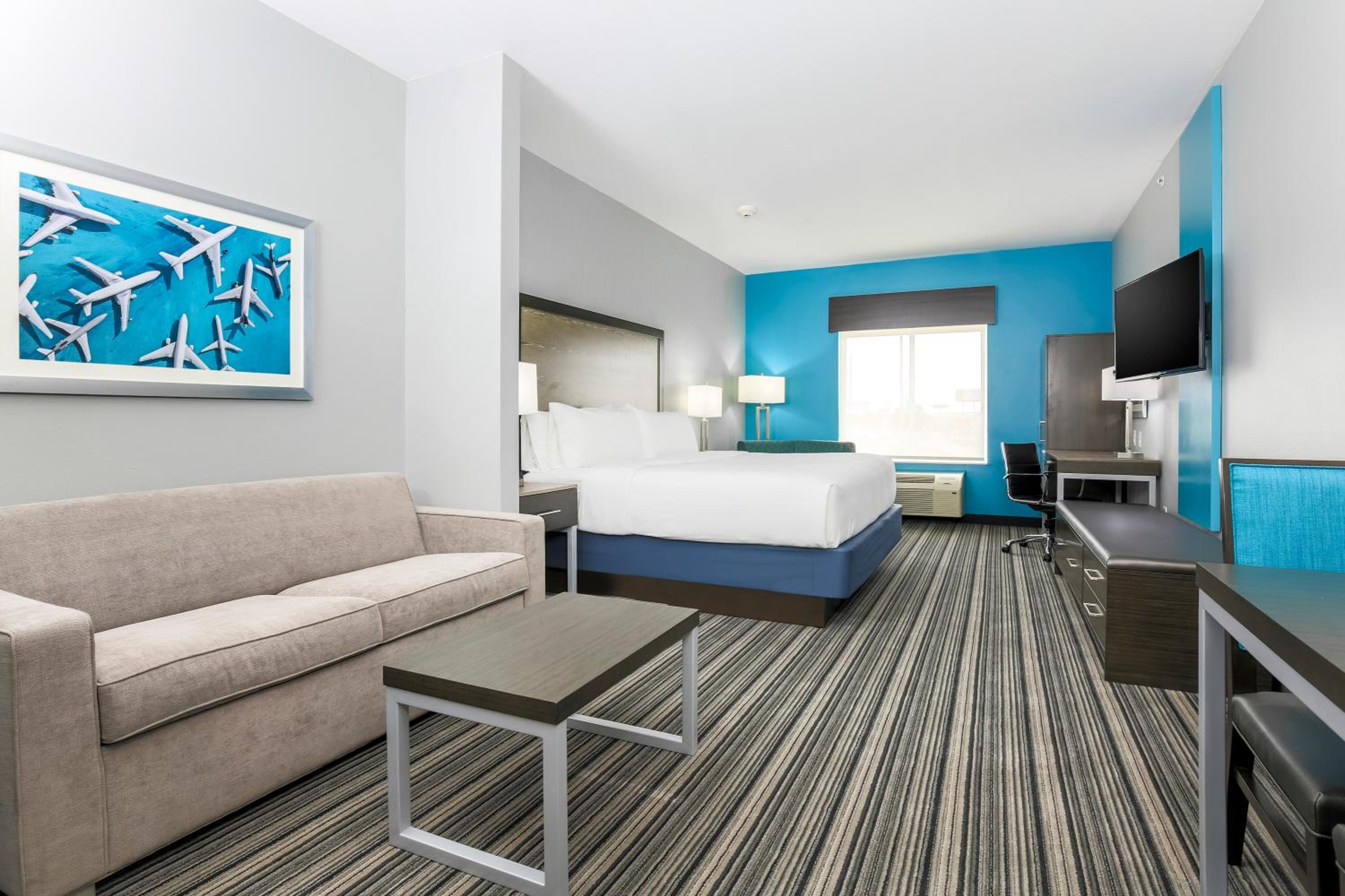 holiday inn exp and sts houston hobby airport area
