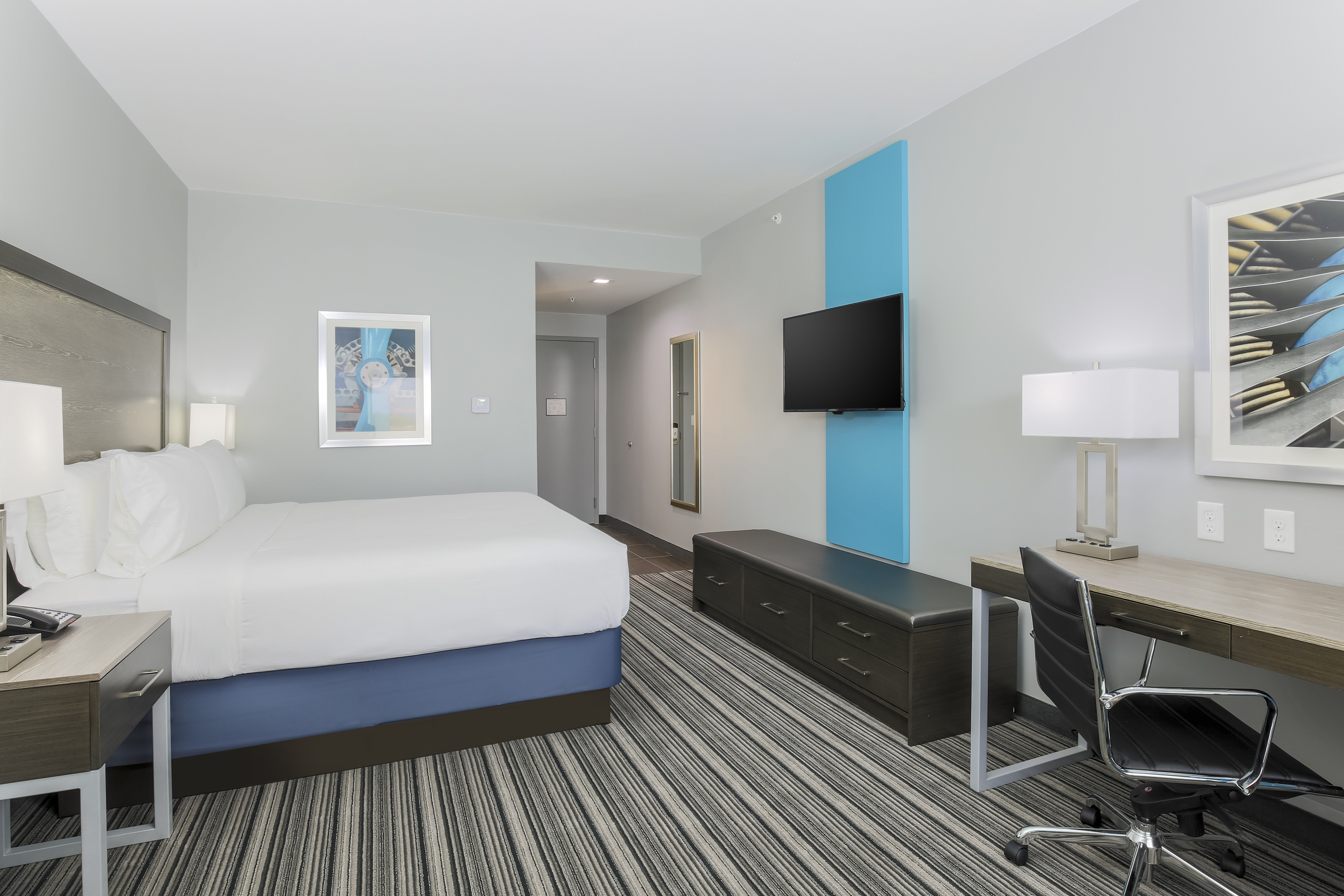 holiday inn exp and sts houston hobby airport area