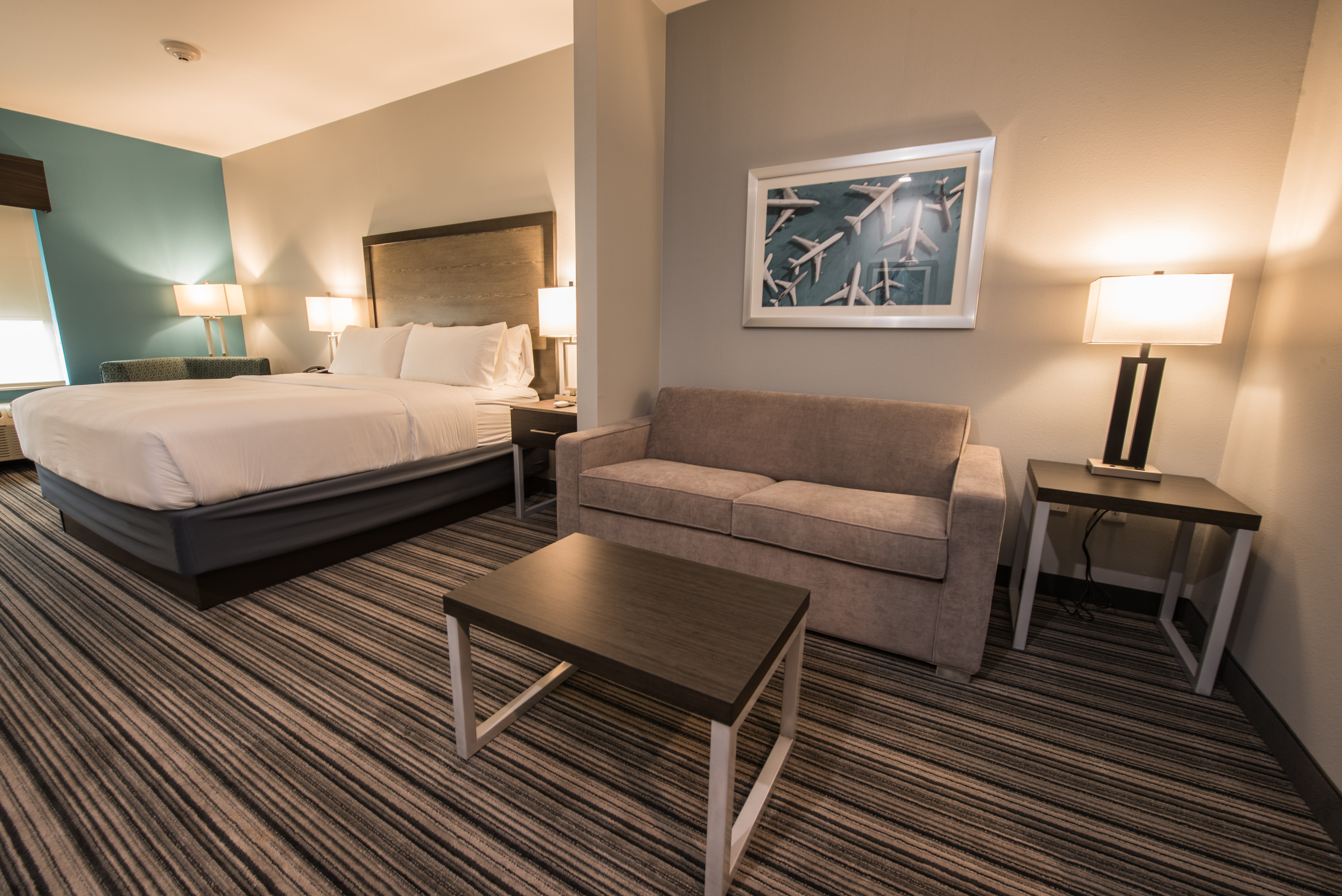 holiday inn exp and sts houston hobby airport area