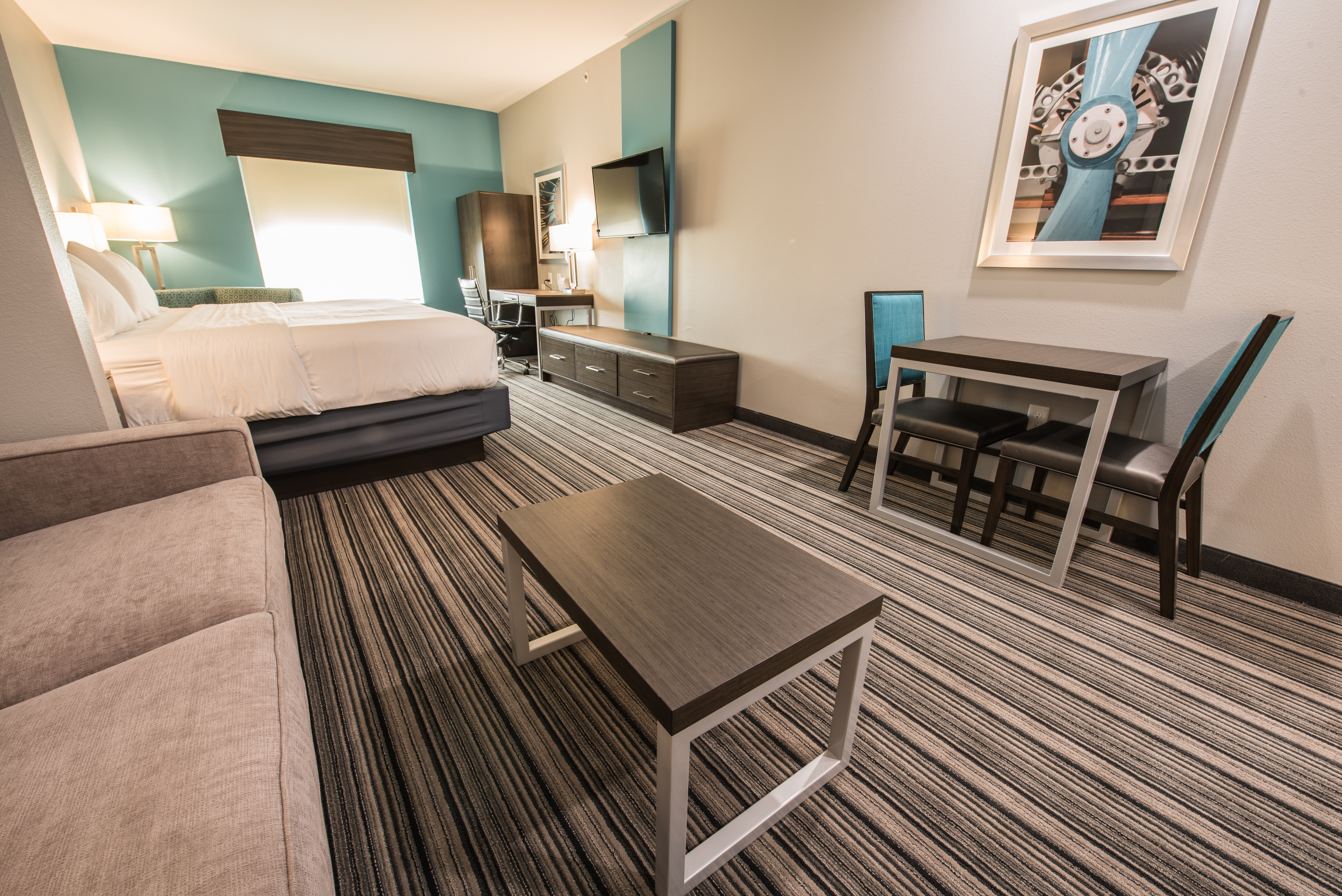 holiday inn exp and sts houston hobby airport area