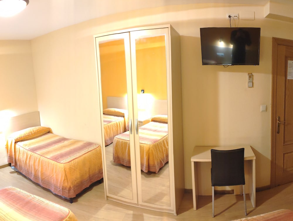 hostal hispa nico i