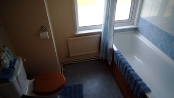 Copper Beeches Accomodation,Gosport>>East Meon,3 star