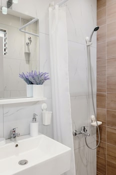 athos guest house pansion