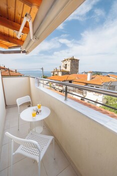 athos guest house pansion