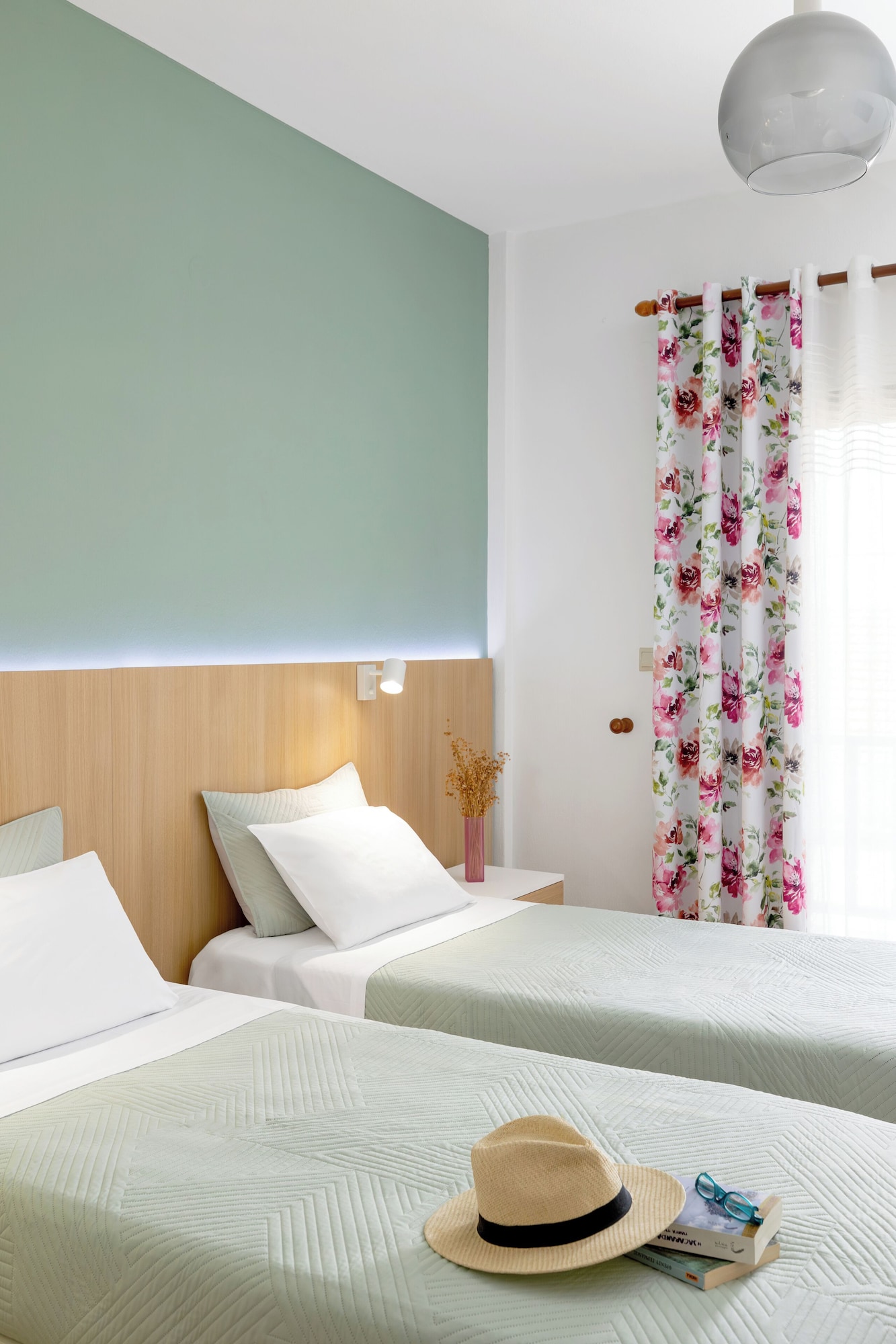 athos guest house pansion