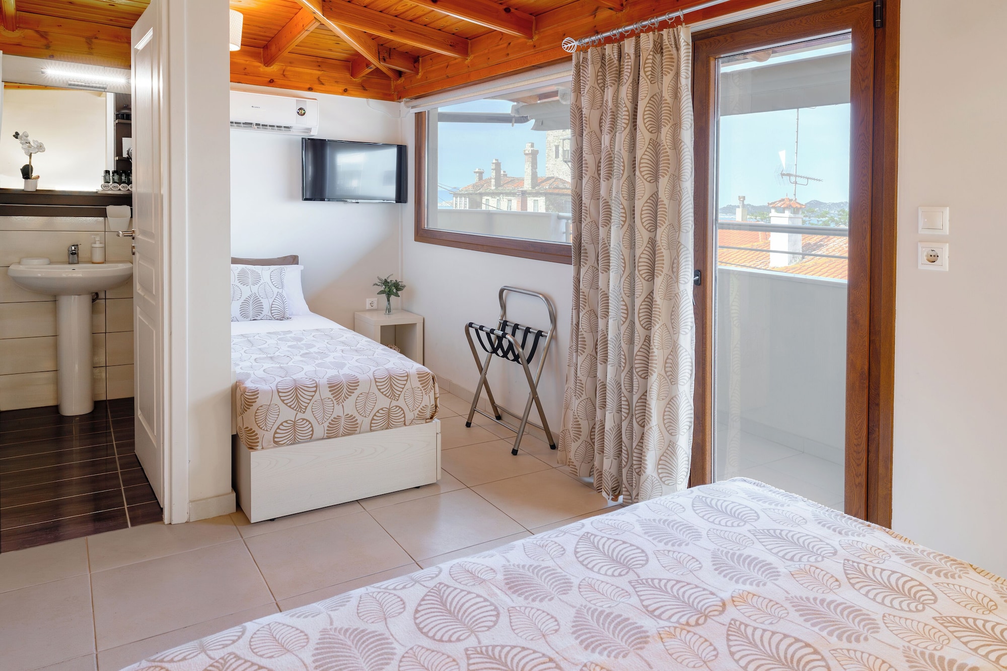 athos guest house pansion