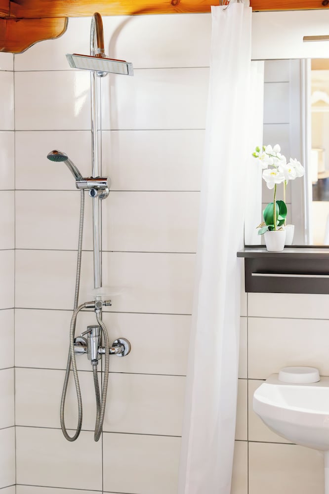 athos guest house pansion