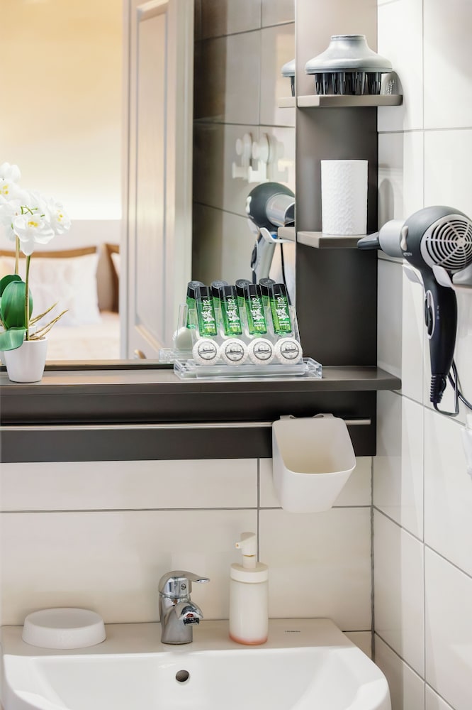 athos guest house pansion