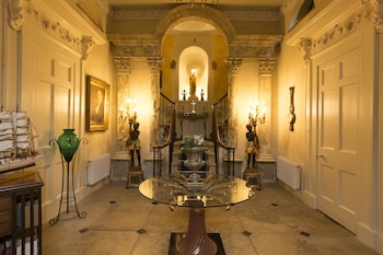 grosvenor villa
