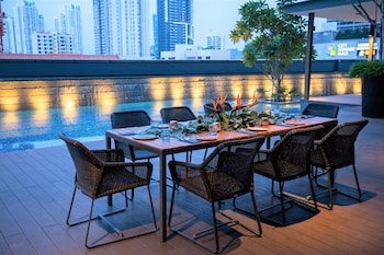 holiday inn singapore little india by ihg
