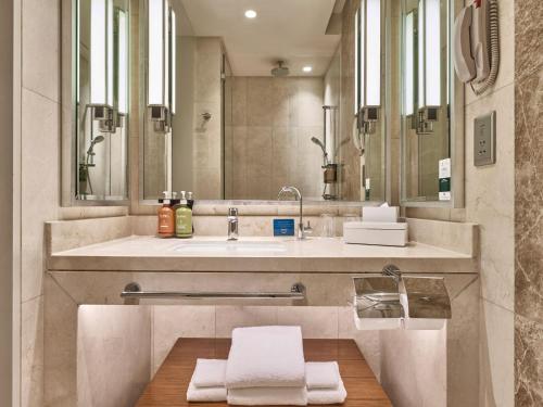 holiday inn singapore little india by ihg