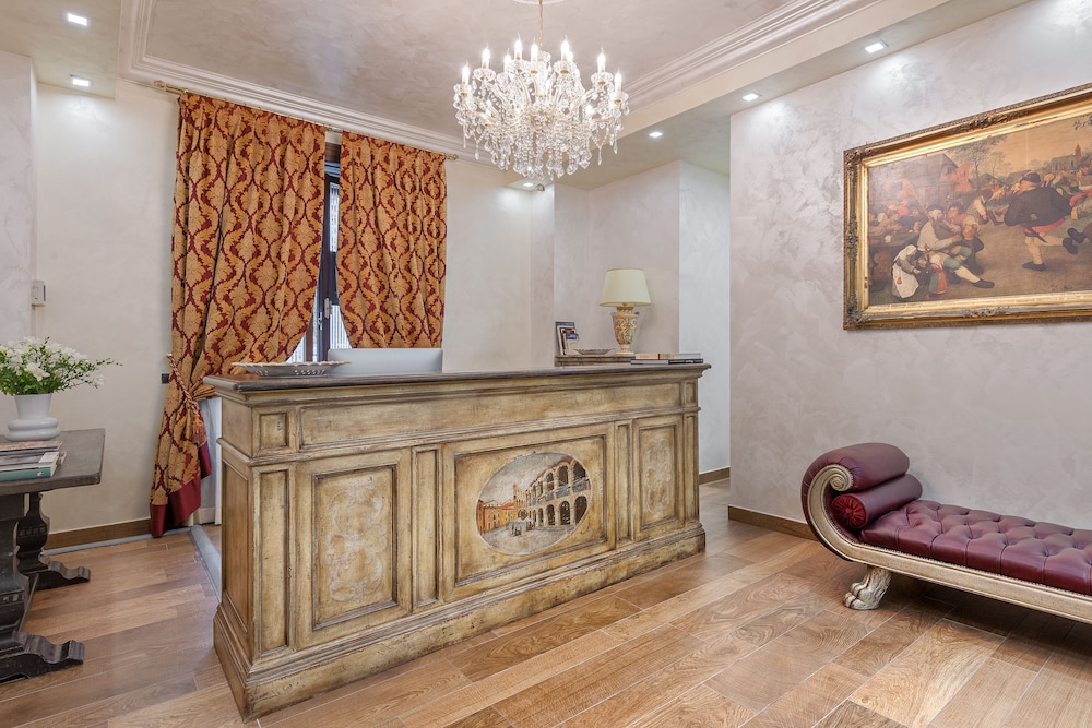 Relais Empire,San Giovanni Lupatoto>>Grezzana,4 star