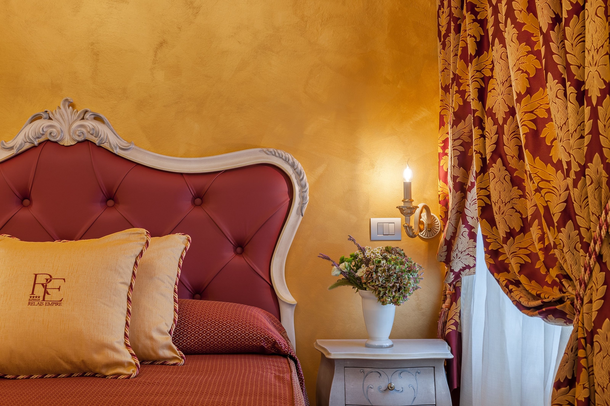 Relais Empire,San Giovanni Lupatoto>>Grezzana,4 star