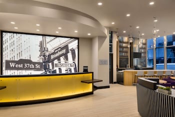 embassy suites by hilton new york manhattan times square