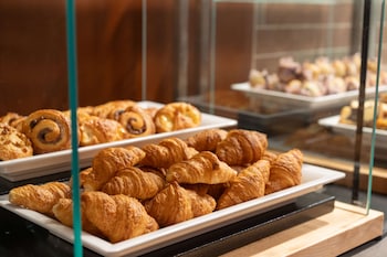 embassy suites by hilton new york manhattan times square