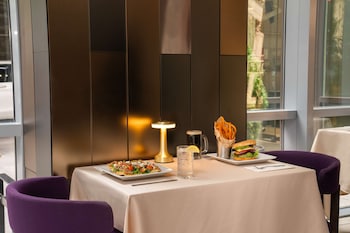 embassy suites by hilton new york manhattan times square