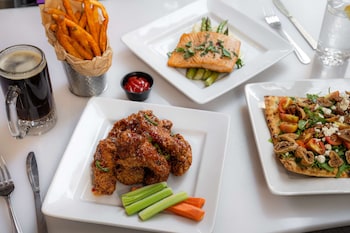 embassy suites by hilton new york manhattan times square