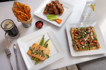 embassy suites by hilton new york manhattan times square