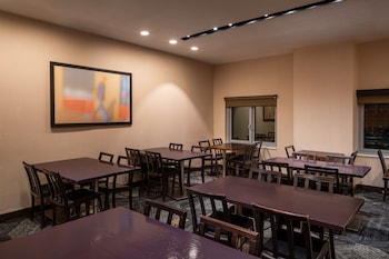 embassy suites by hilton new york manhattan times square