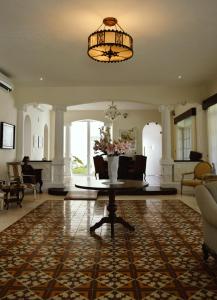 delfina boutique hotel