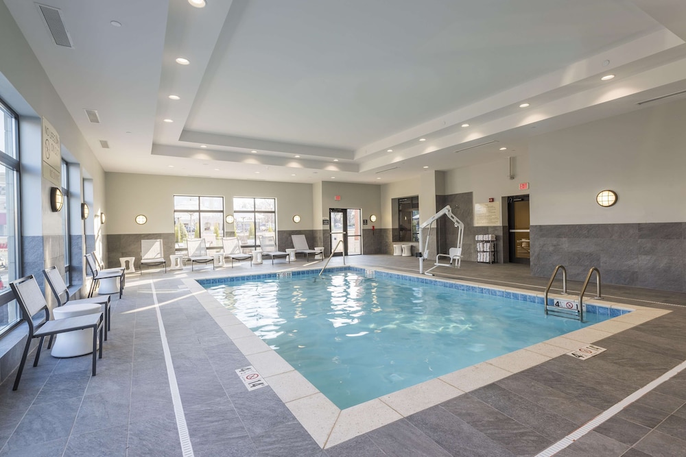 hampton inn and suites west lafayette