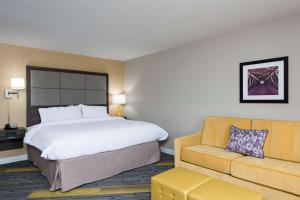 hampton inn and suites west lafayette