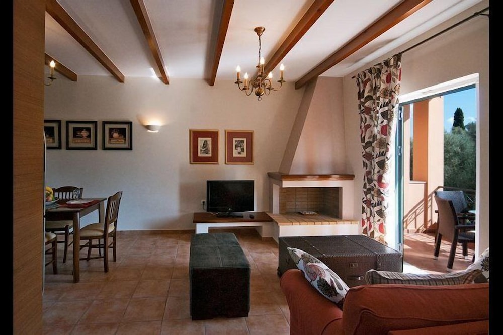 Anthias Garden,Lefkada>>Agios Ioannis,3 star