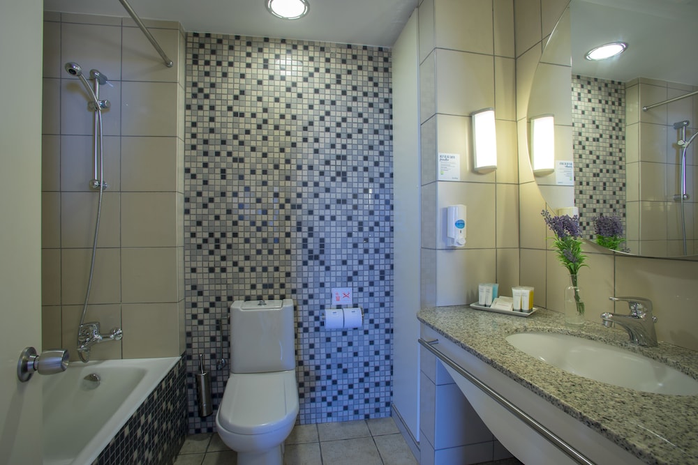 louis althea beach hotel