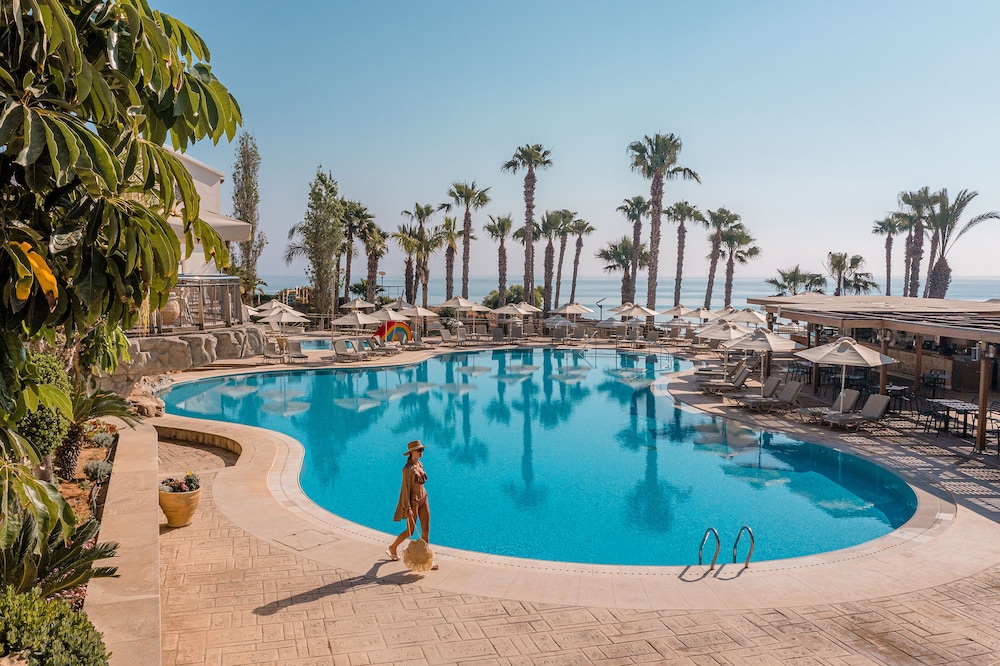 louis althea beach hotel