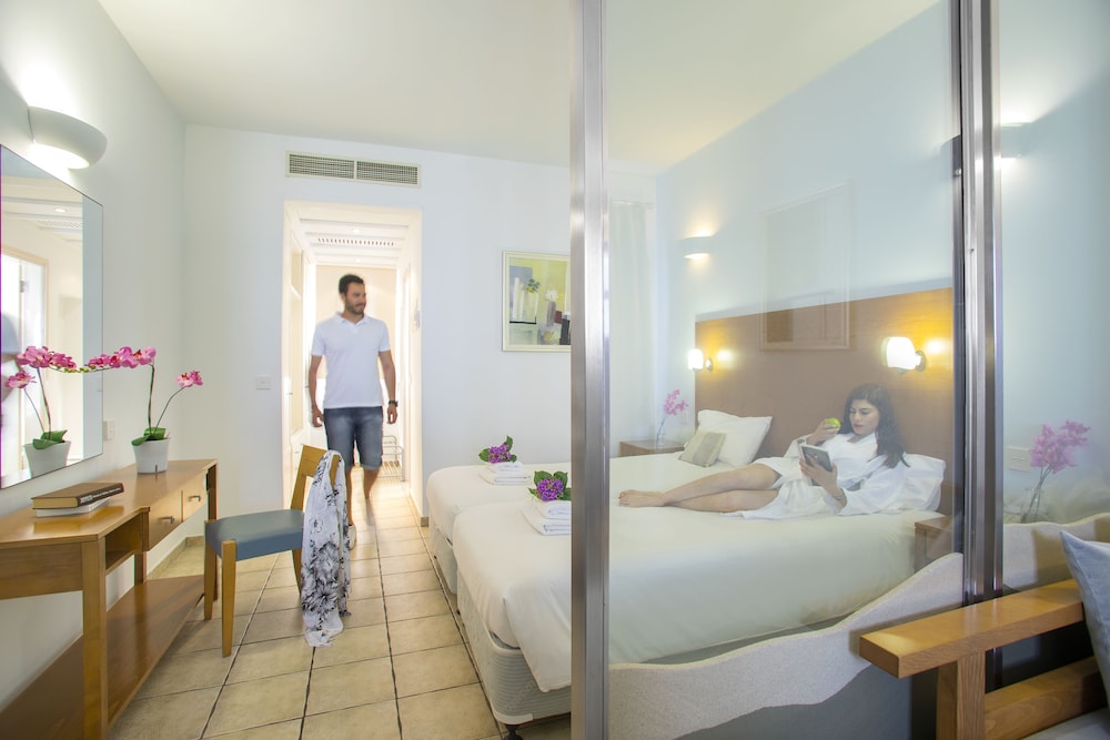 louis althea beach hotel