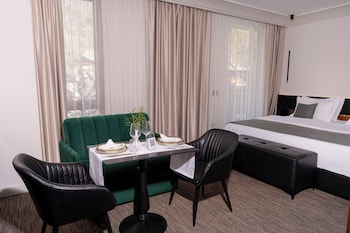 select hill resort