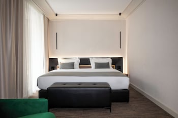 select hill resort