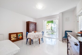 apartments mediteraneo