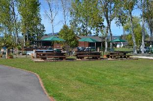 cedarwood lakeside motel and conference venue