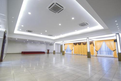 hotel sri bernam