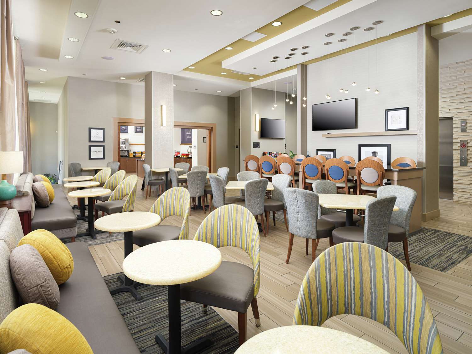 hampton inn by hilton wilmington downtown