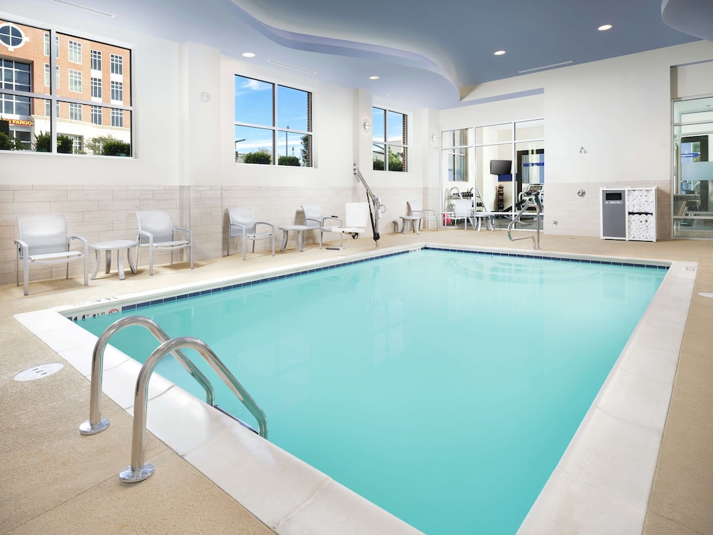 hampton inn by hilton wilmington downtown
