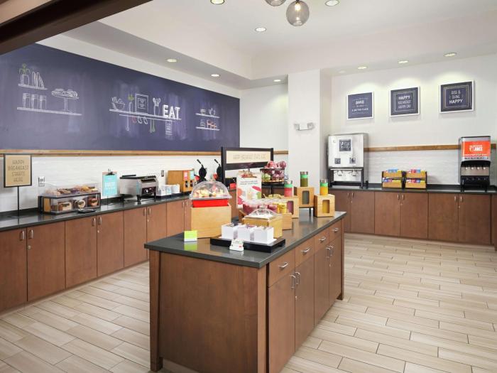 hampton inn by hilton wilmington downtown