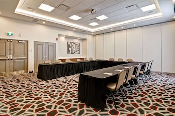 hampton inn and suites by hilton grande prairie