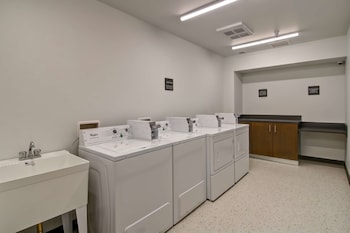 hampton inn and suites by hilton grande prairie