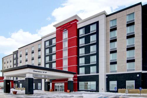 hampton inn and suites by hilton grande prairie