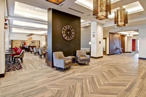 hampton inn and suites by hilton grande prairie