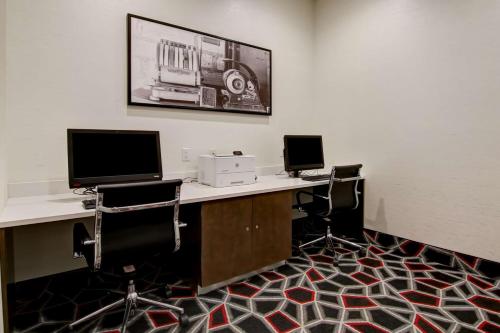hampton inn and suites by hilton grande prairie
