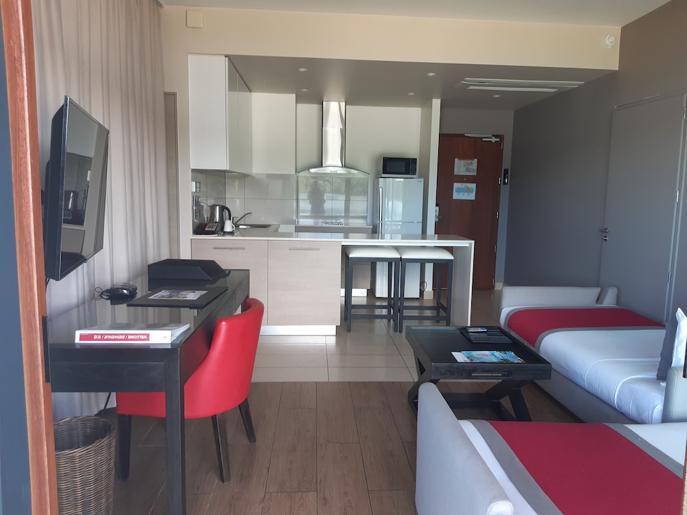 ramada resort by wyndham port vila