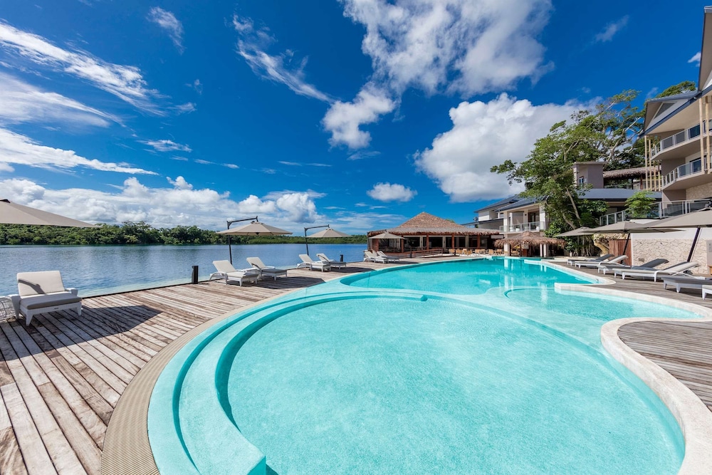ramada resort by wyndham port vila