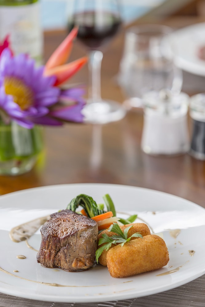 ramada resort by wyndham port vila