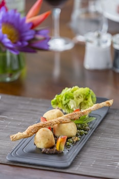 ramada resort by wyndham port vila